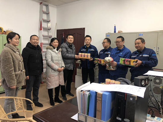 春節(jié)慰問送溫暖,黨政關愛進一線
